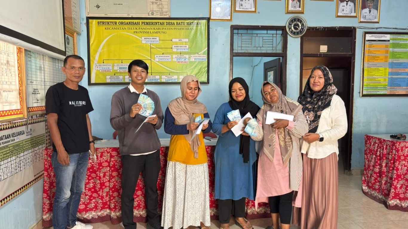 Pemdes Batu Menyan Salurkan BLT-DD Januari–Maret 2026, 5 KPM Terima Bantuan Jelang Idul Fitri