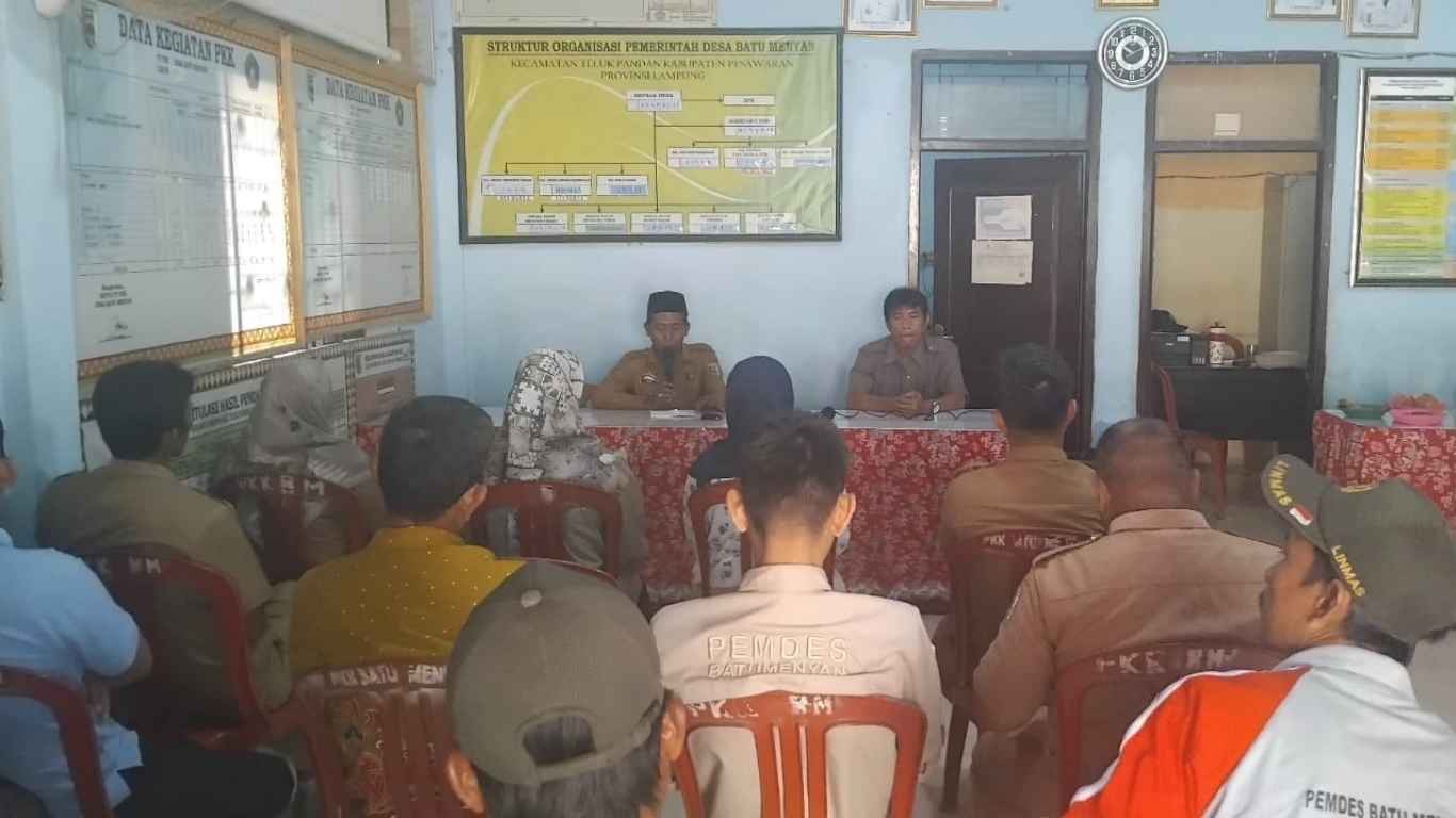 Tingkatkan Disiplin Kerja, Pemerintah Desa Batu Menyan Gelar Rapat Koordinasi