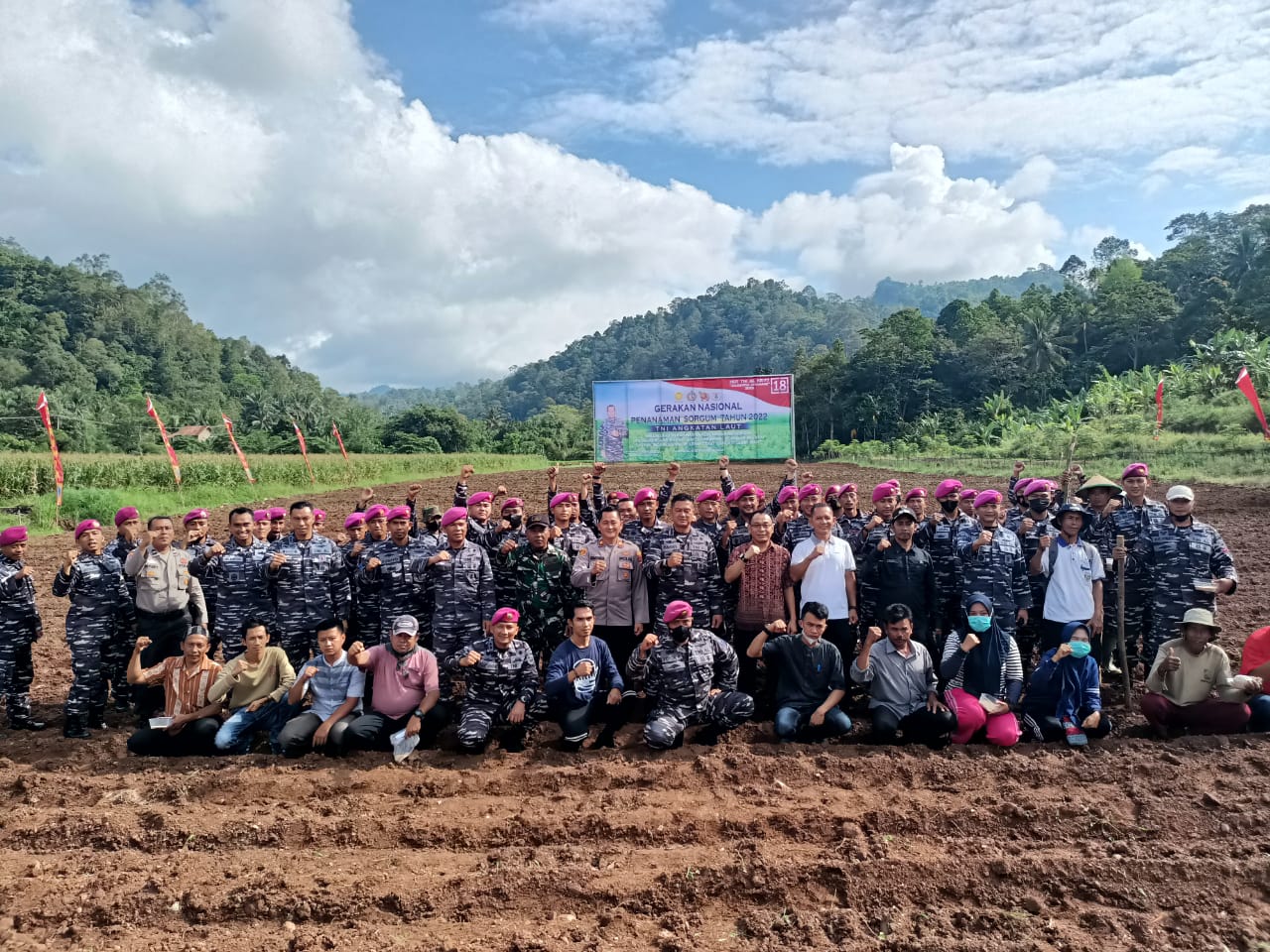 PERINGATI HUT TNI AL Ke-77, Prajurit Brigif 4 Marinir/BS Gelar Kegiatan ...