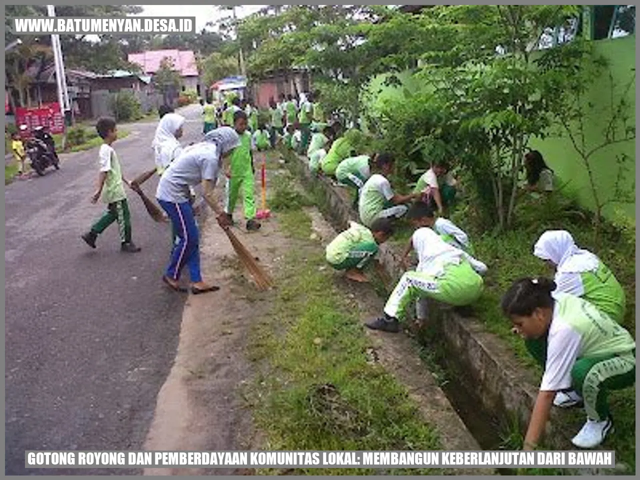 Gotong Royong dan Pemberdayaan Komunitas Lokal: Membangun Keberlanjutan dari Bawah