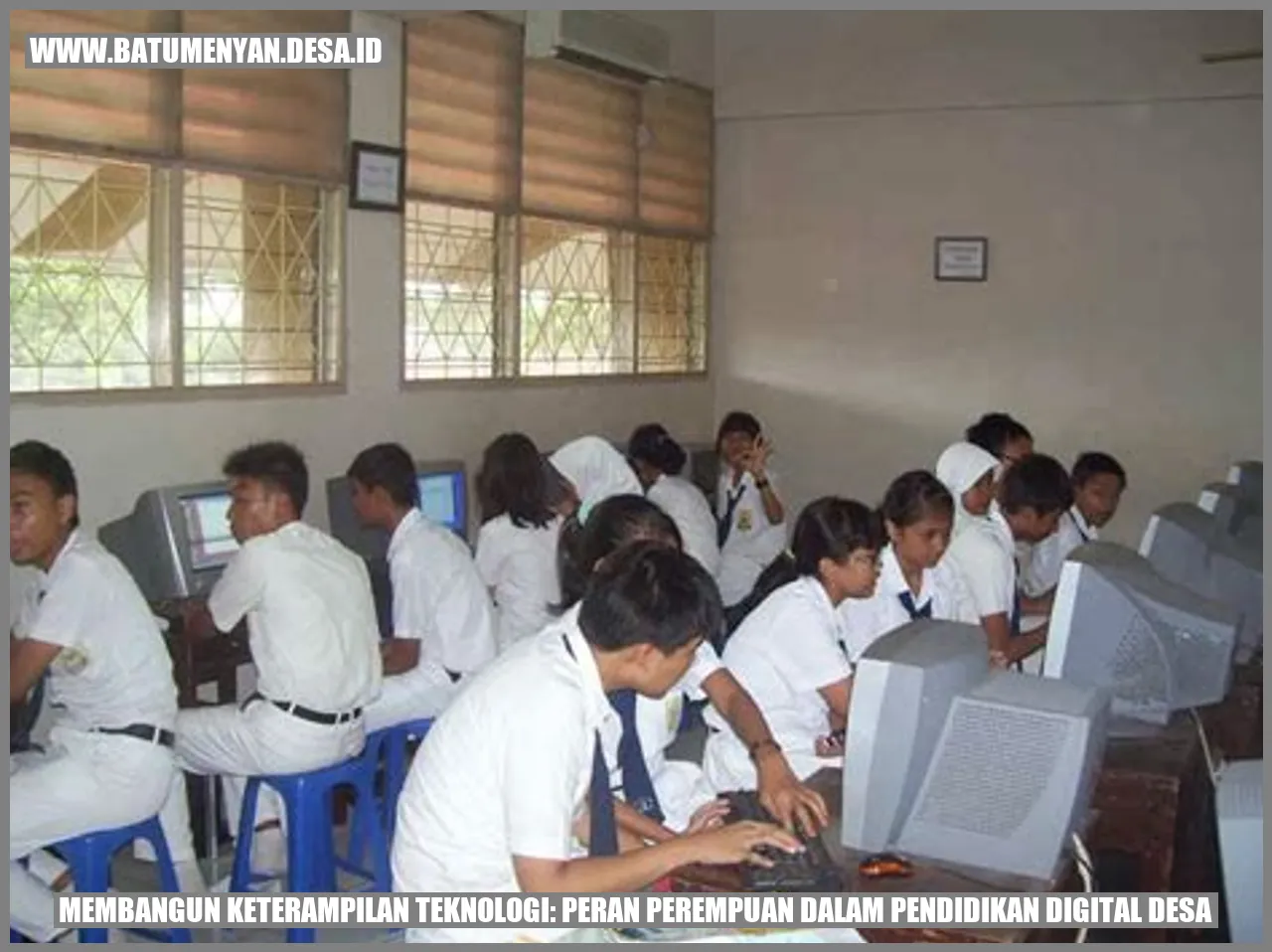 Membangun Keterampilan Teknologi: Peran Perempuan dalam Pendidikan Digital Desa